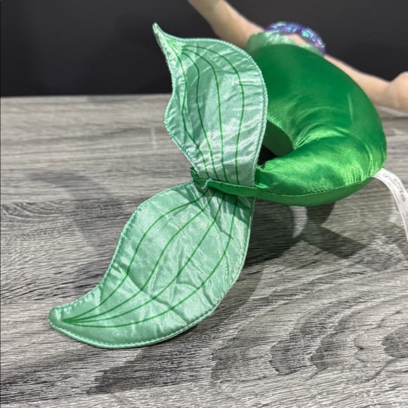 Disney | The Little Mermaid: Ariel Plush - 18” Plush Toy - Picture 3 of 13